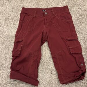 KÜHL Kultivatr Kargo Crop pants in a red color women’s size 8 hiking outdoors
